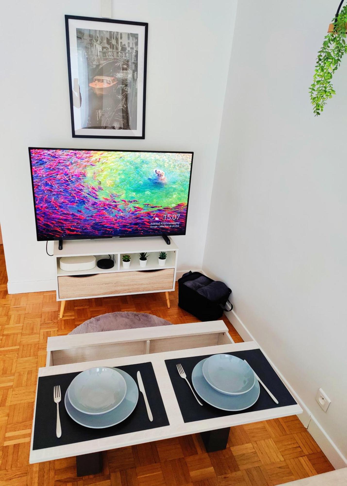 Apartment Metro A 2 Minutes Paris Centre Le Marais Romainville