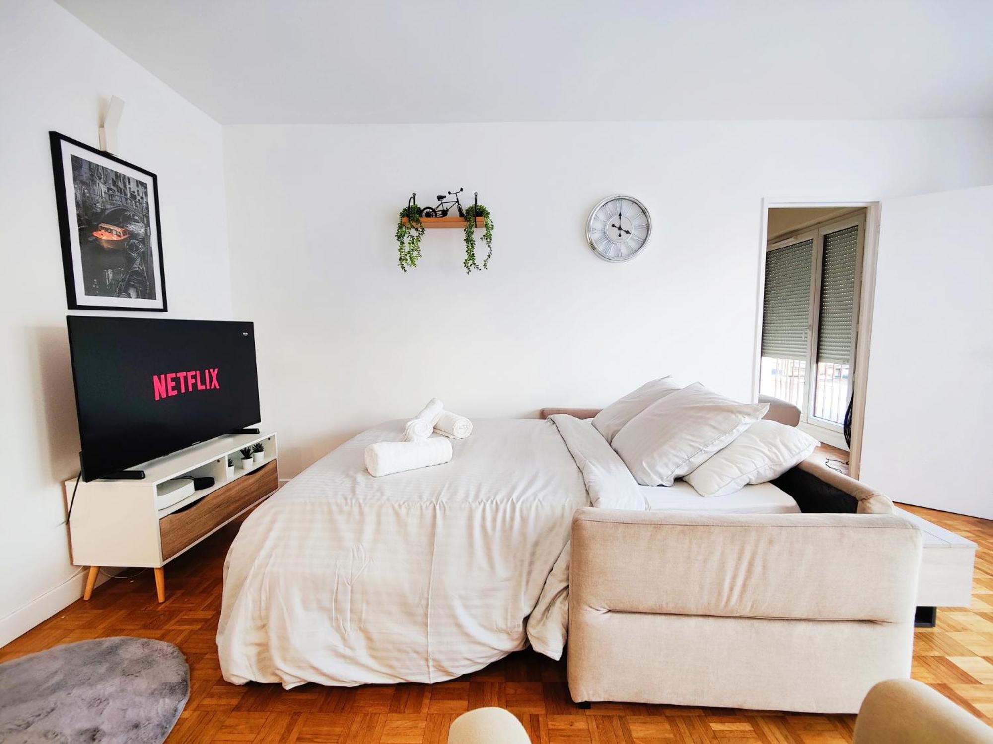 Apartment Metro A 2 Minutes Paris Centre Le Marais Romainville